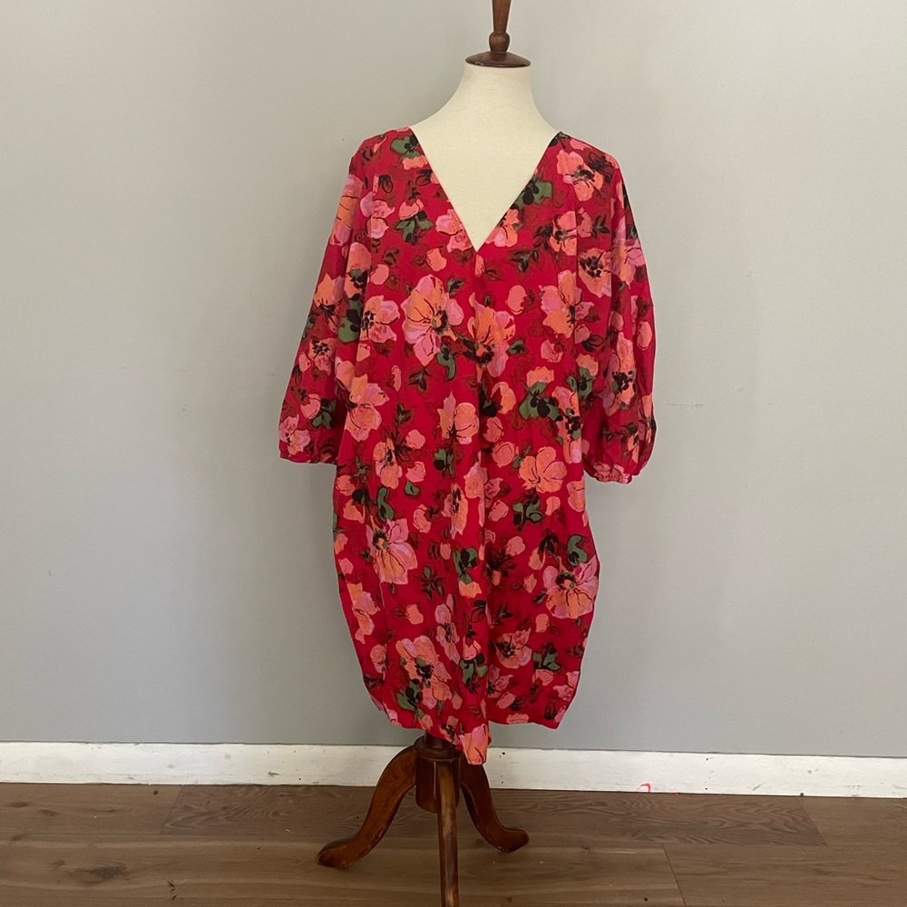 H&M Vibrant Red Floral V-Neck Dress XXL